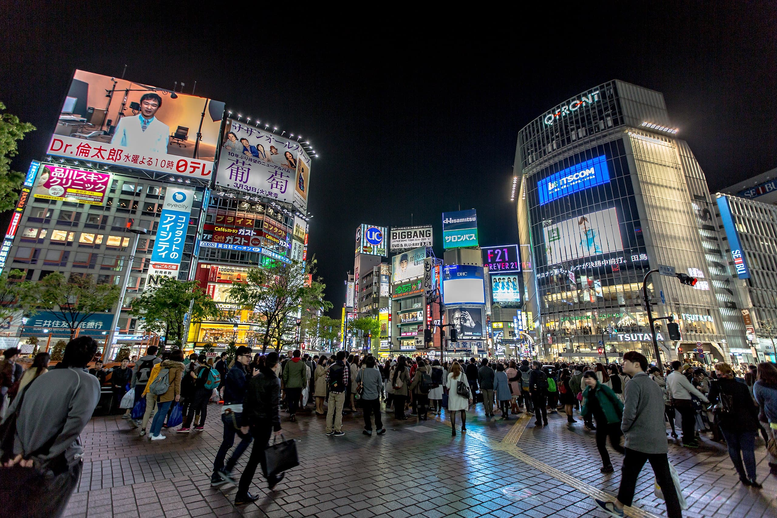 2560px Shibuya District at Night 2015 04 (17806976882)